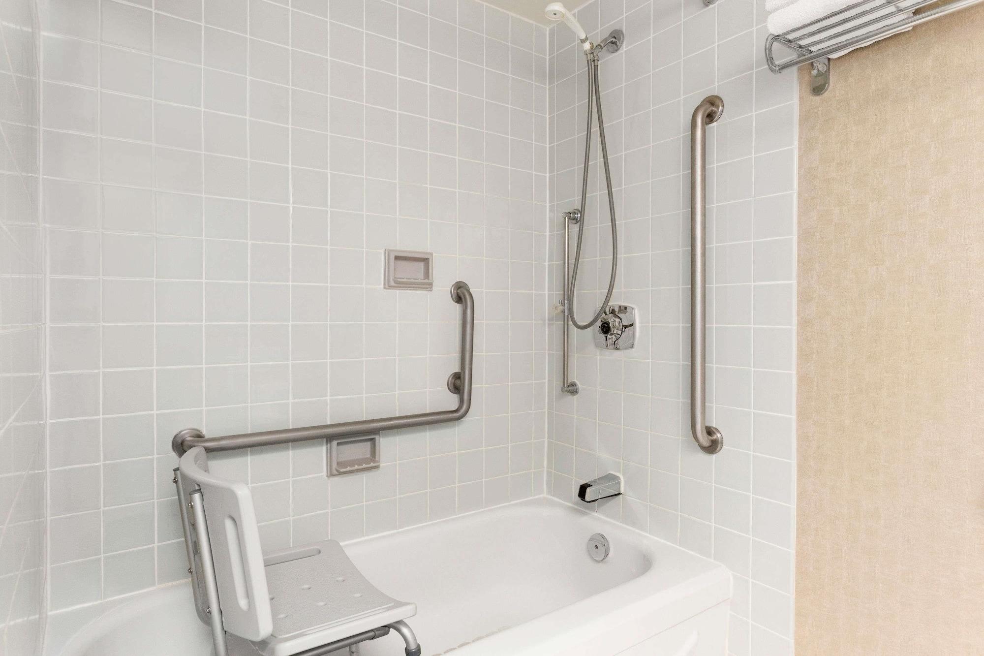Travelodge By Wyndham Owen Sound On Extérieur photo