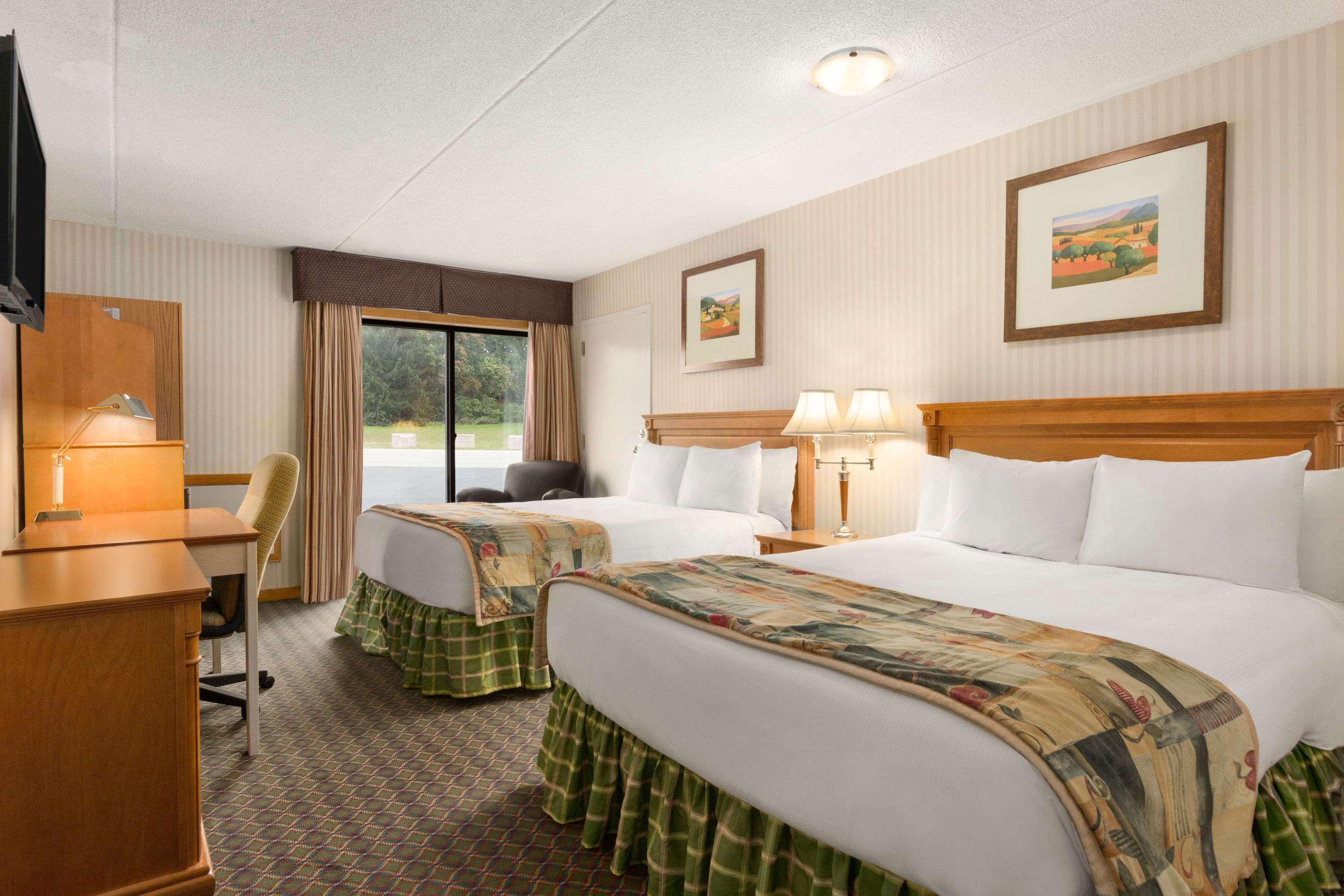 Travelodge By Wyndham Owen Sound On Extérieur photo